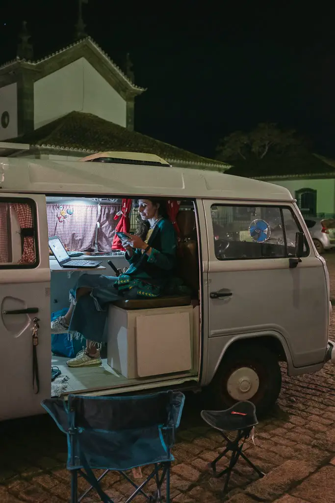 Kombis na estrada montada pela Camper RJ