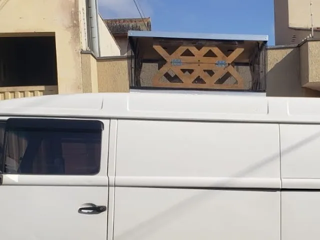 Teto pop-up para ficar em pé instalado pela Camper RJ